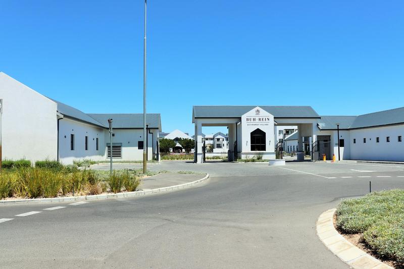 2 Bedroom Property for Sale in Buhrein Western Cape